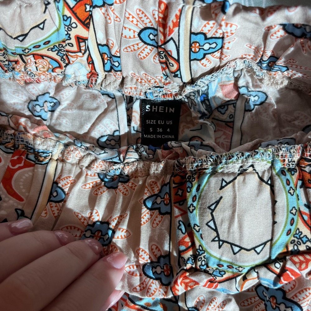 Patterned skirt - Picture 2 of 2